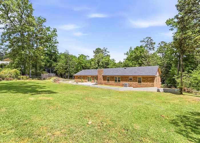 Spacious Killearn Retreat 4br Prime Location Сasa de vacaciones Tallahassee
