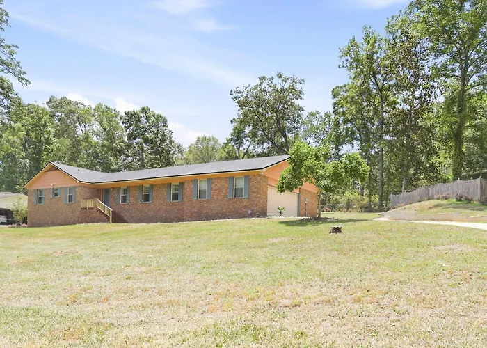 Spacious Killearn Retreat 4br Prime Location *
