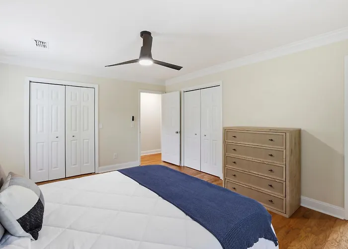 Spacious Killearn Retreat 4br Prime Location Сasa de vacaciones