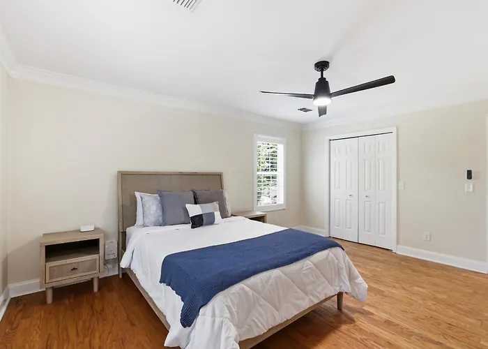 Spacious Killearn Retreat 4br Prime Location *