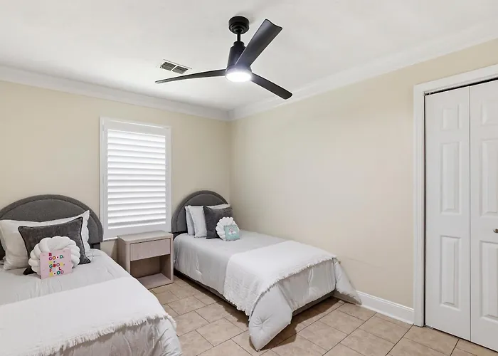 Spacious Killearn Retreat 4br Prime Location