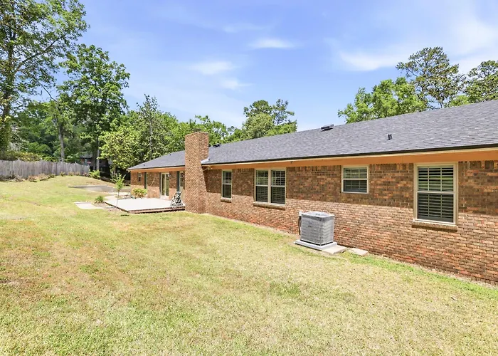 Spacious Killearn Retreat 4br Prime Location