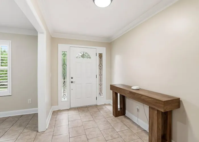 Spacious Killearn Retreat 4br Prime Location *